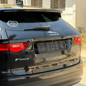 Jaguar F-Pace 20d R-Sport AWD 2018 Noir