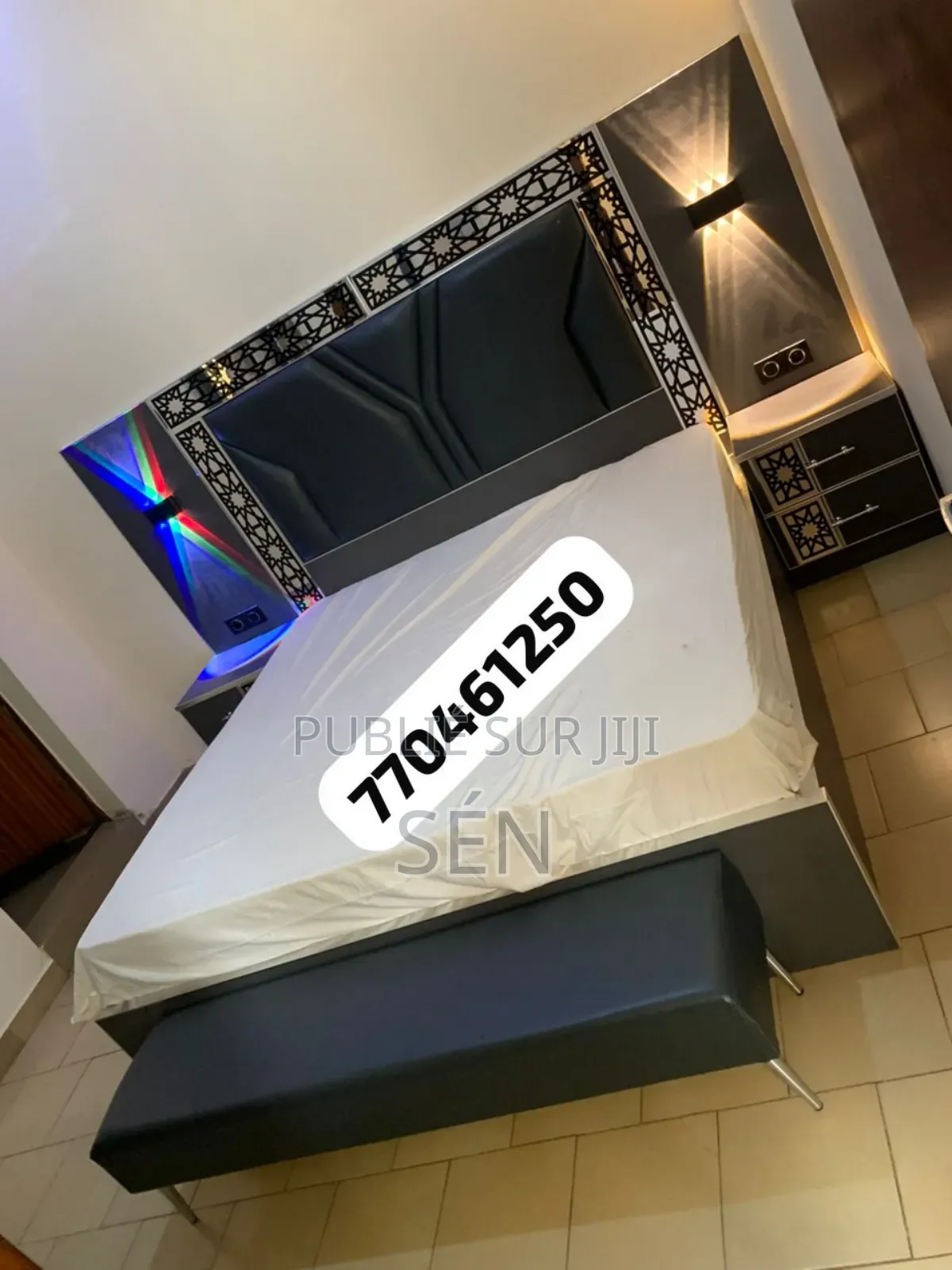 Chambre À Coucher Local