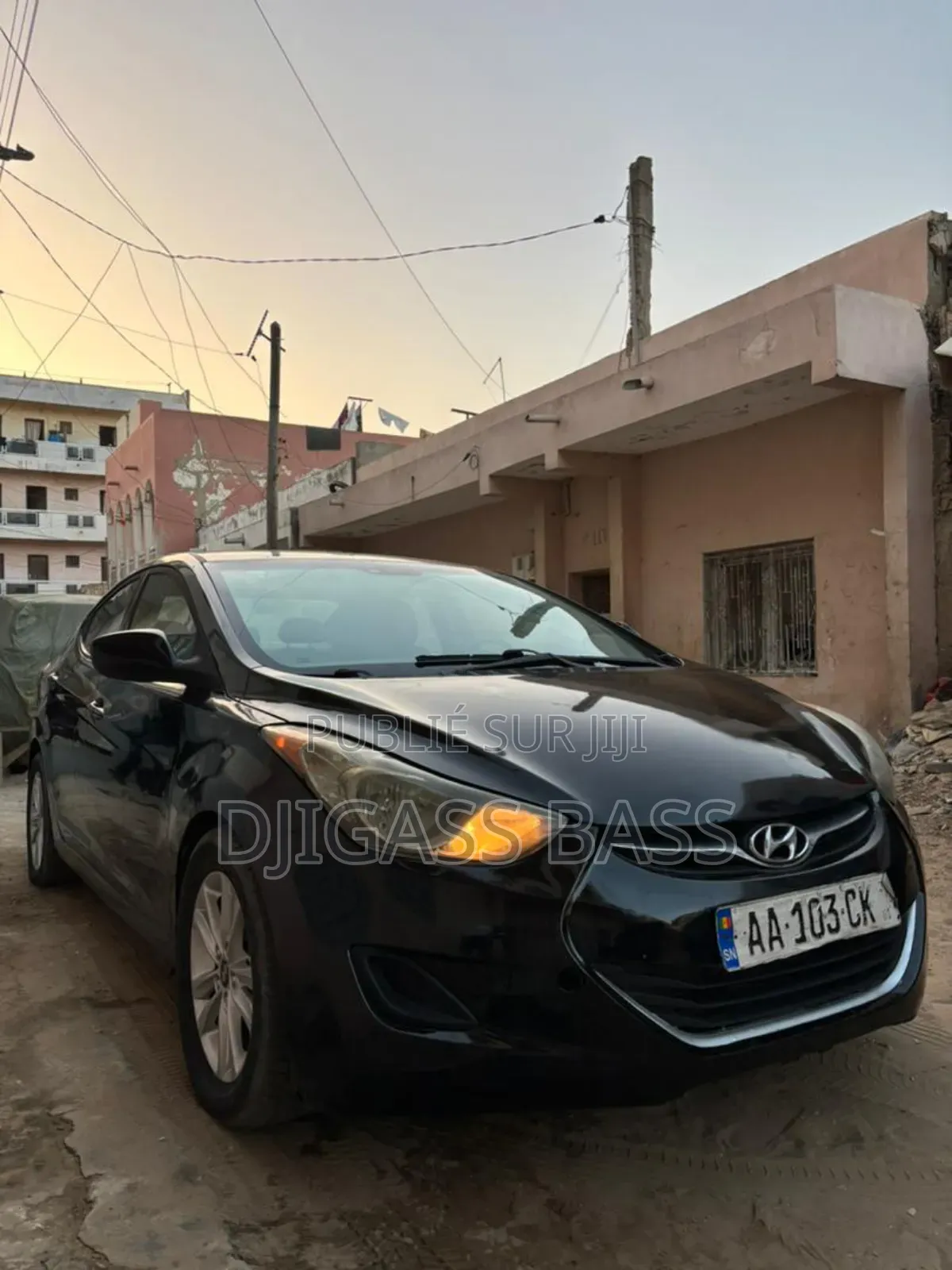 Hyundai Elantra 2013 Noir Mat