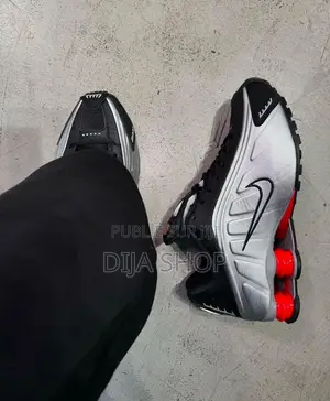 Disponible Original Nike Shox R4 Pointure 40 À 46