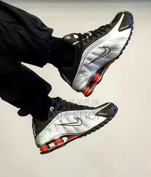 Disponible Original Nike Shox R4 Pointure 40 À 46