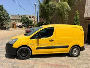 Citroen Berlingo 2018 Jaune