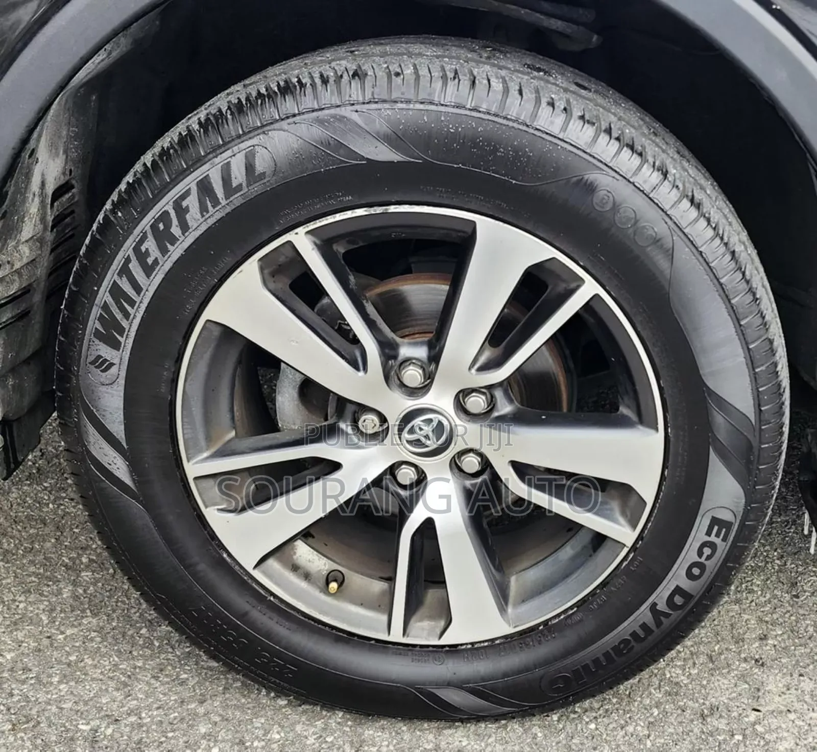 Toyota RAV4 XLE AWD 2023 Noir