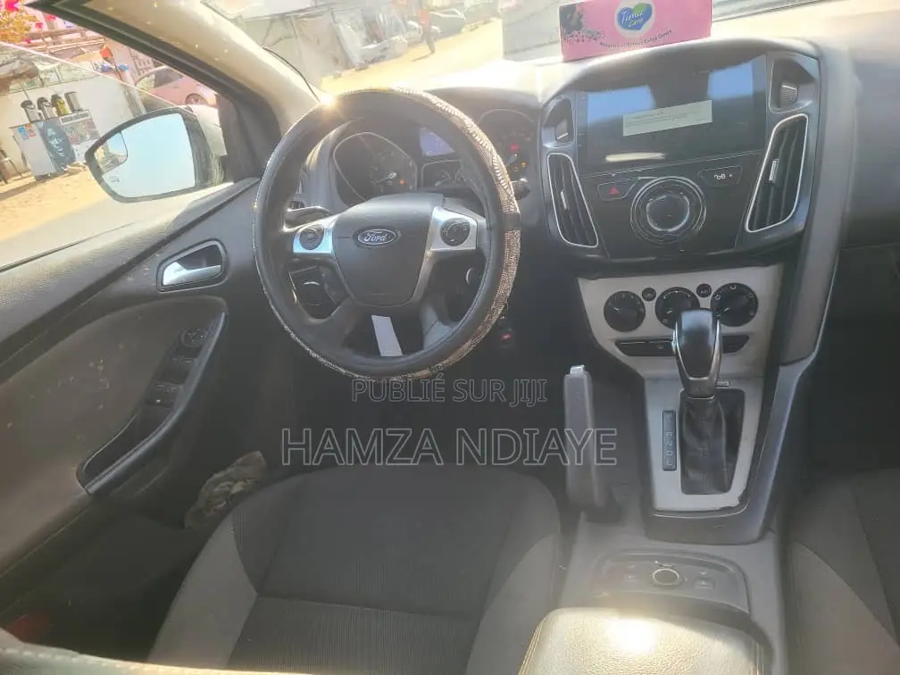 Ford Focus 2014 Gris