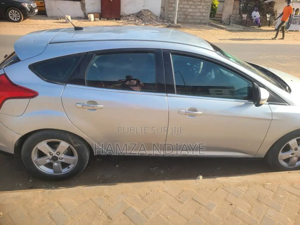 Ford Focus 2014 Gris