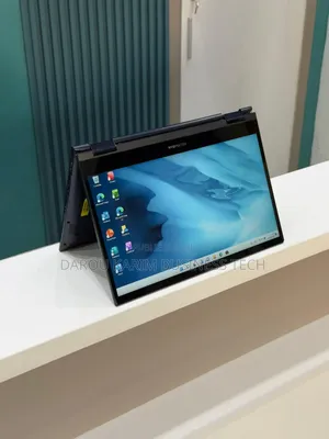 Nouveau Asus VivoBook S301LA 8GB AMD Ryzen 5 SSD 256GB