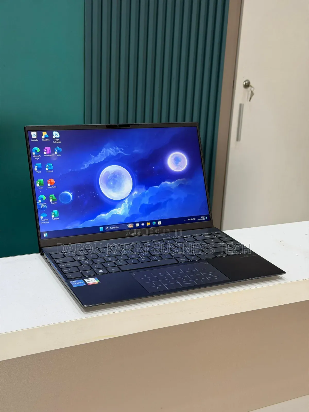 Nouveau Asus ZenBook UX430UA 8GB Intel Core i5 SSD 512GB