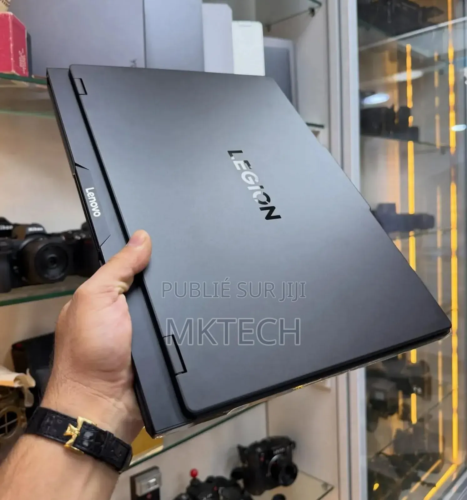 Nouveau Ordinateur portable Lenovo Legion 7 32GB AMD Ryzen 9 SSD 1T