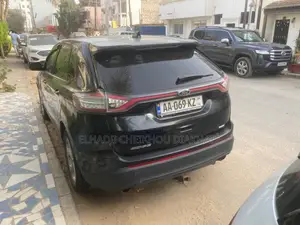 Ford Edge SE 4dr SUV (2.0L 4cyl Turbo 6A) 2015 Noir