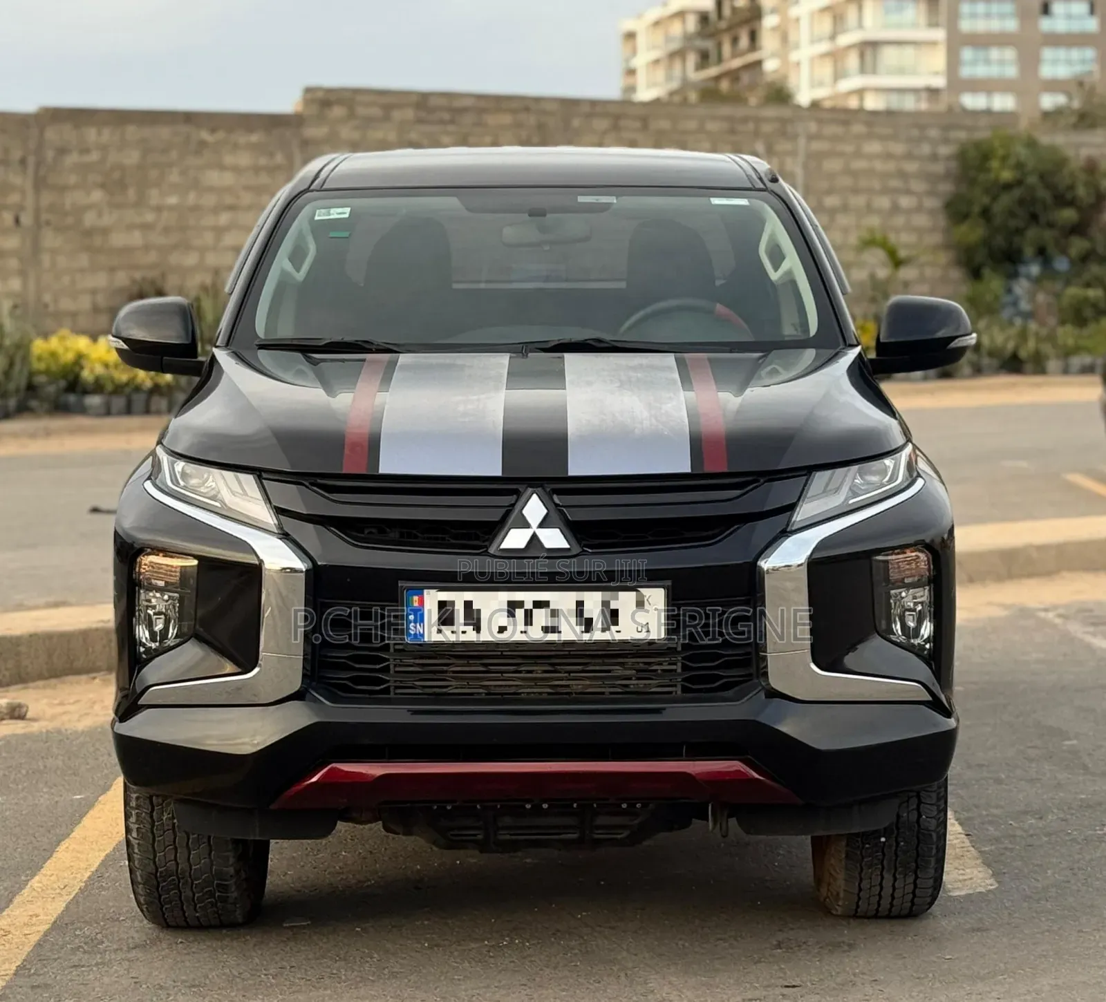 Nouveau Mitsubishi L200 2024 Argenté