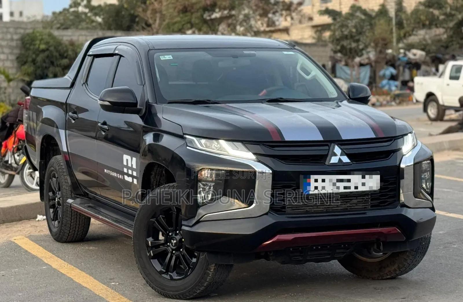 Nouveau Mitsubishi L200 2024 Argenté