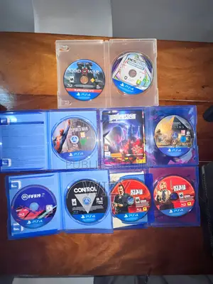 Ps4 Promotion (2manettes +10jeux