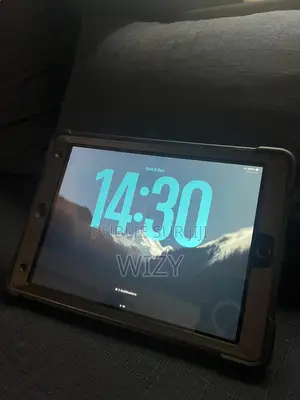 Nouveau Apple iPad 10.2 (2021) 64 GB Gris