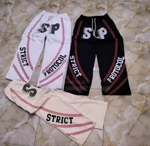 Pantalon Jogging Strict Disponible