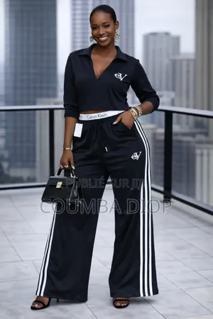 Des Vêtements Pour Femme