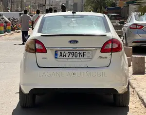 Ford Fiesta S Sedan 2012 Blanc