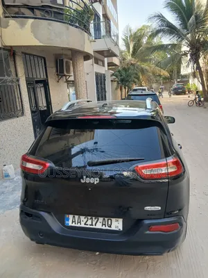 Jeep Cherokee Latitude 4dr SUV (2.4L 4cyl 9A) 2015 Noir