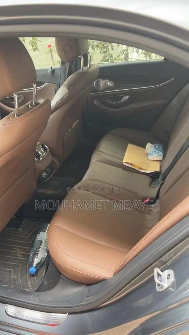 Mercedes-Benz E350 2020 Gris