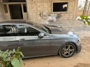 Mercedes-Benz E350 2020 Gris