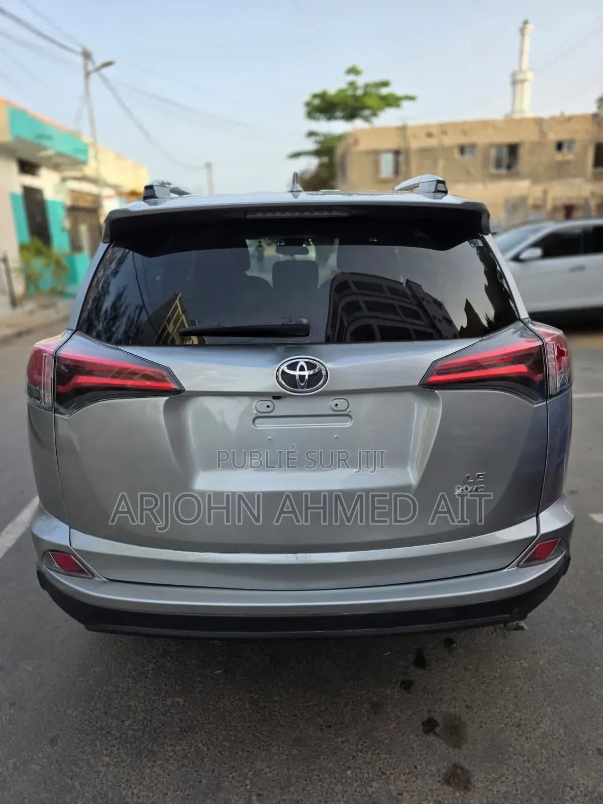 Toyota RAV4 LE AWD (2.5L 4cyl 6A) 2017 Gris