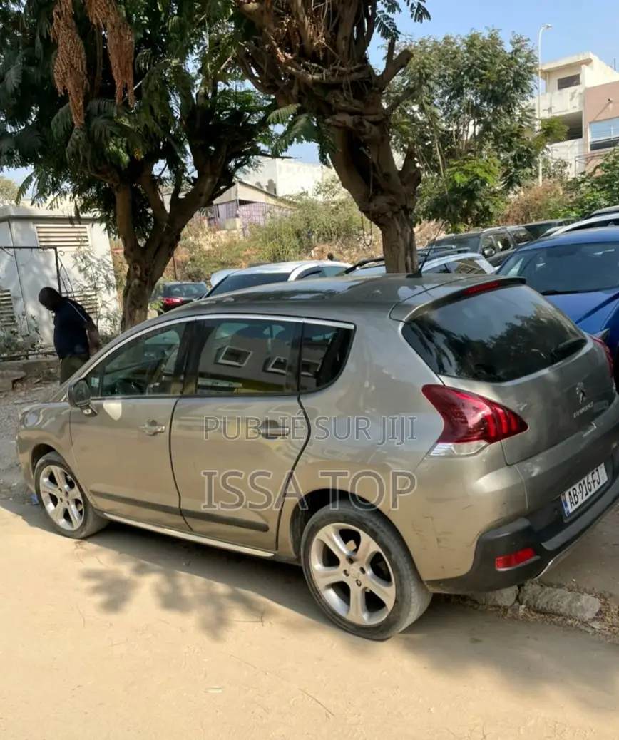 Peugeot 3008 2015 Gris