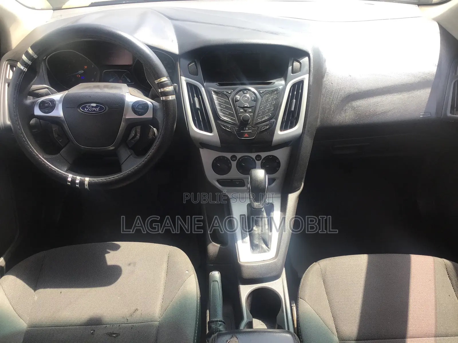 Ford Focus SE 5-Door 2013 Noir