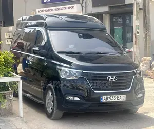 Hyundai Starex 2018 Noir