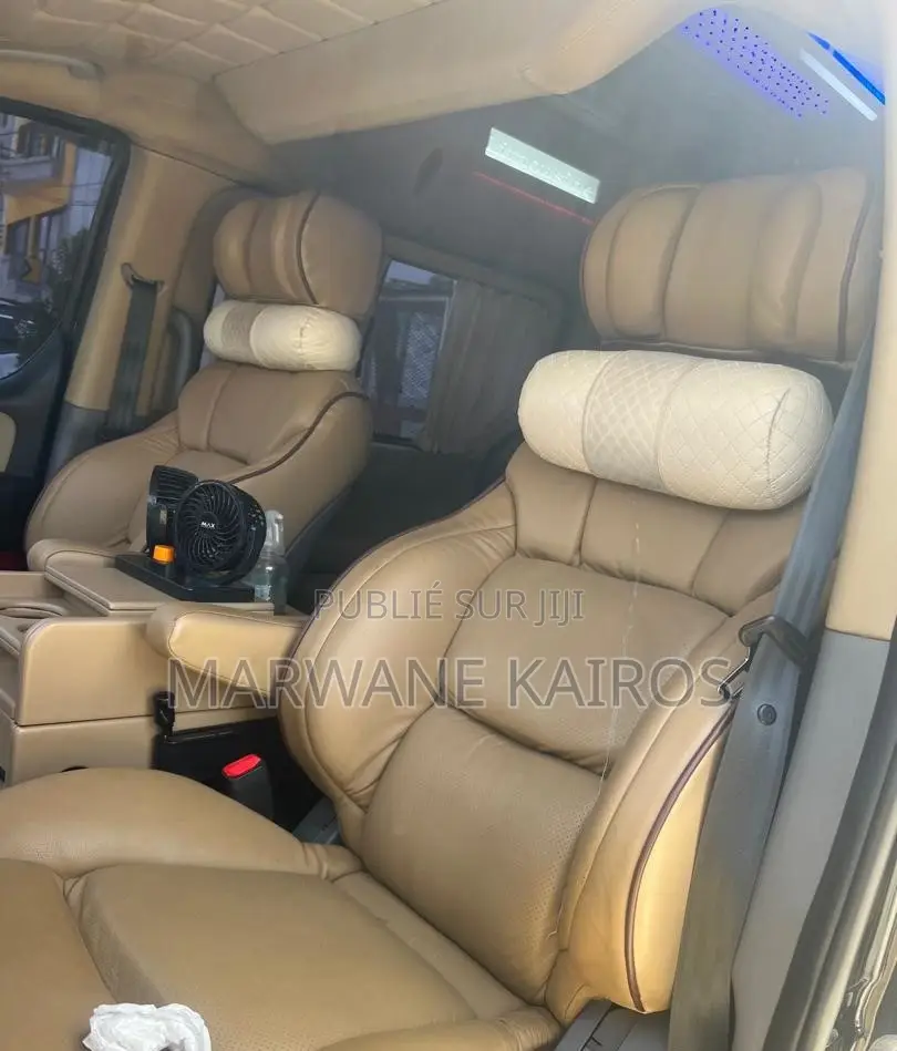 Hyundai Starex 2018 Noir