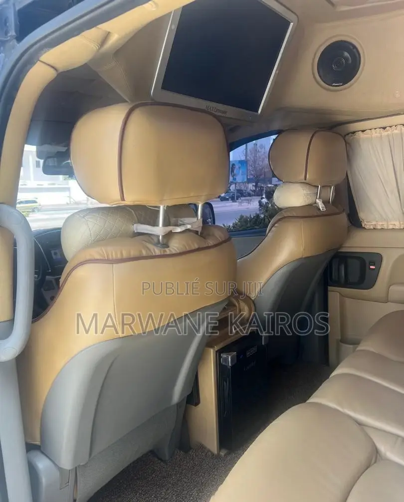 Hyundai Starex 2018 Noir