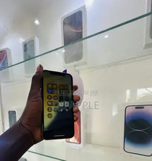 Nouveau Apple iPhone XR 64 GB Rose