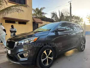 Kia Sorento 4dr SUV 2016 Noir
