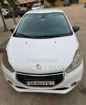 Peugeot 208 2014 Blanc cassé