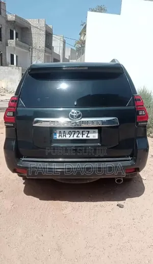 Toyota Land Cruiser Prado 2020 Noir