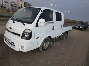 Kia Bongo 2015 Blanc