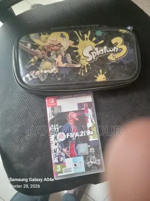 Nintendo Switch Plus 1 Jeux Et Un Sac Offert