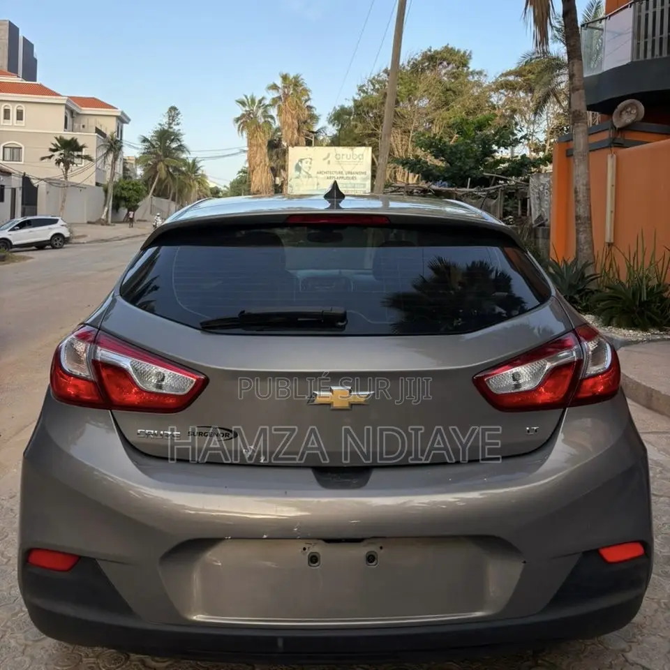 Chevrolet Cruze 2018 Gris