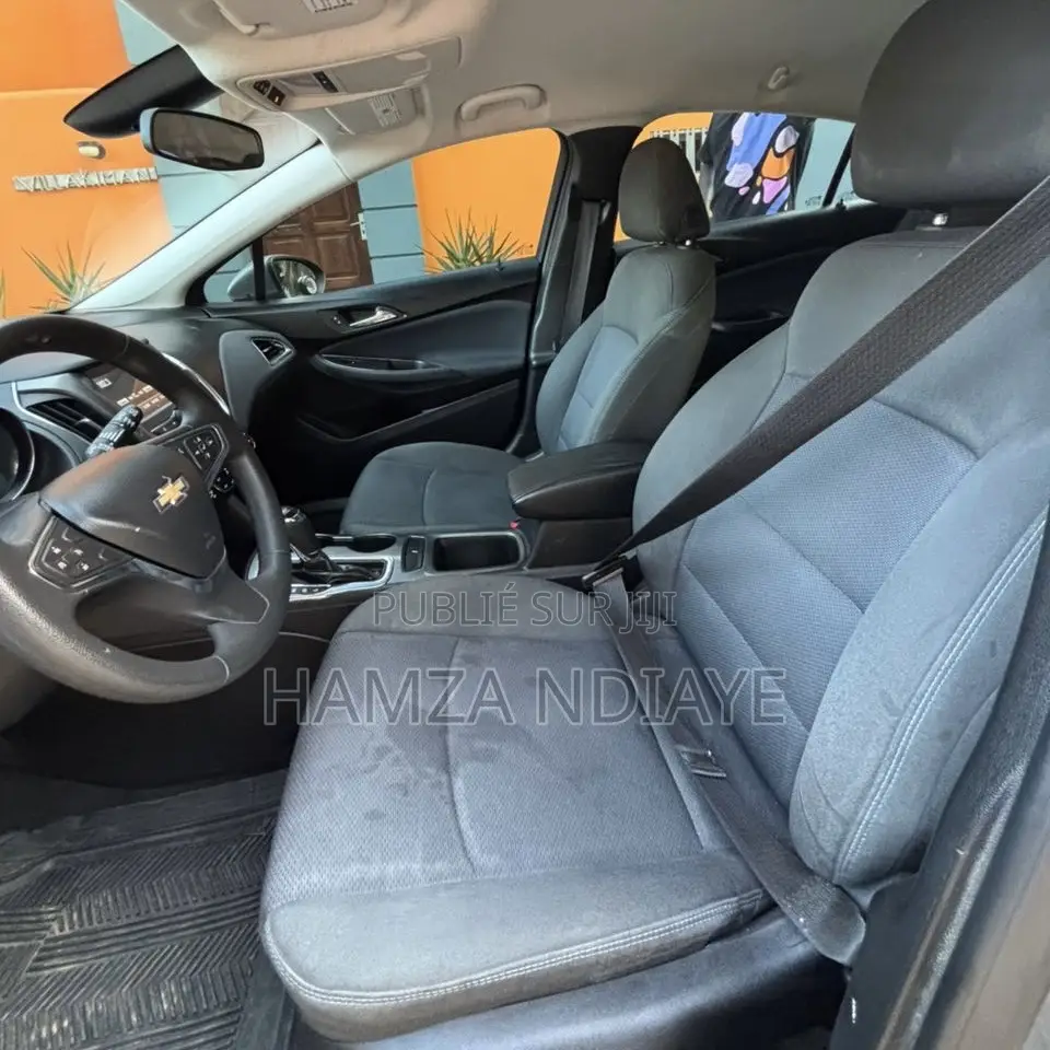 Chevrolet Cruze 2018 Gris