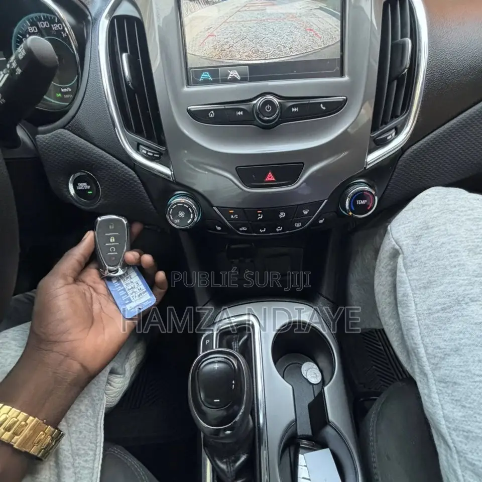 Chevrolet Cruze 2018 Gris