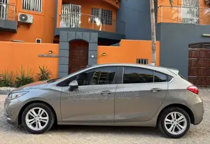 Chevrolet Cruze 2018 Gris