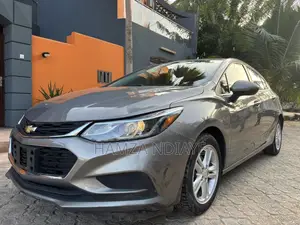 Chevrolet Cruze 2018 Gris