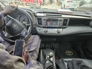 Toyota RAV4 2015 Orange