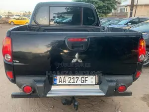 Mitsubishi L200 2012 Noir