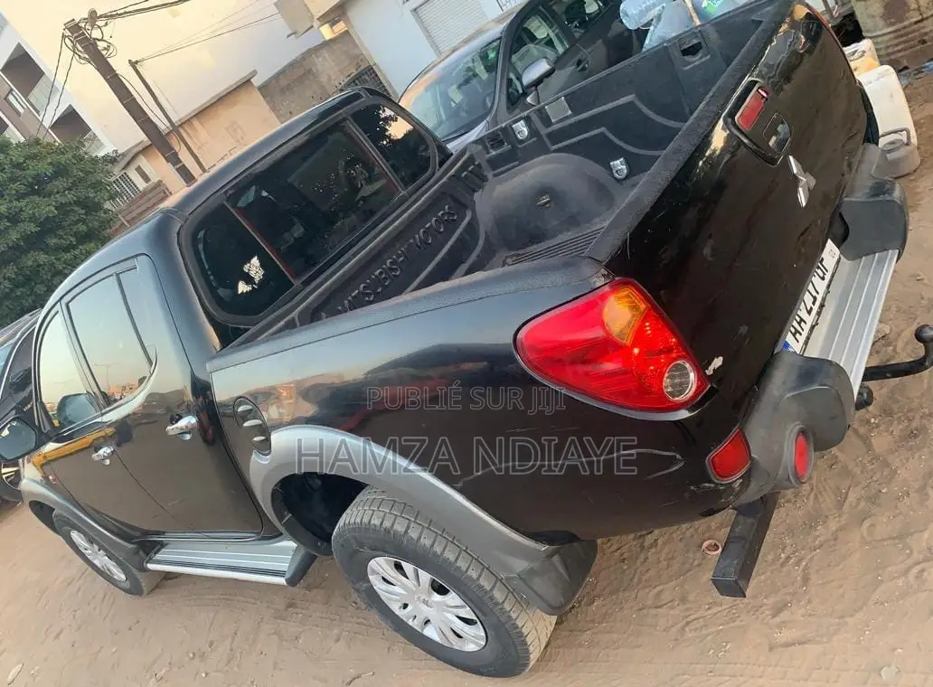 Mitsubishi L200 2012 Noir