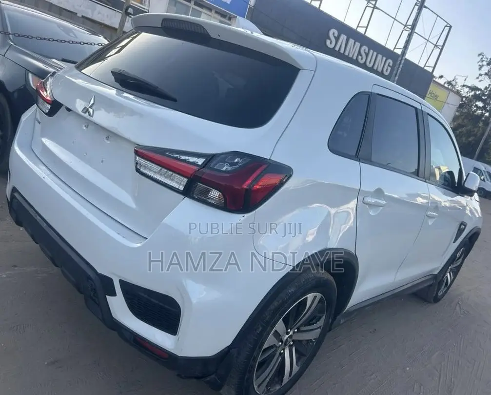 Mitsubishi Outlander 2021 Blanc