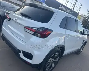 Mitsubishi Outlander 2021 Blanc