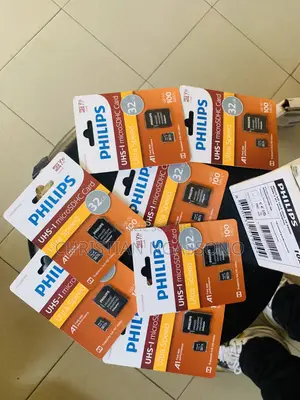 Carte Mémoire De 32gb À Vendre Au Prix De 1500f