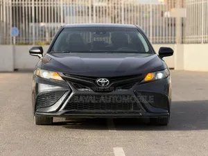 Toyota Camry 2021 Noir Mat