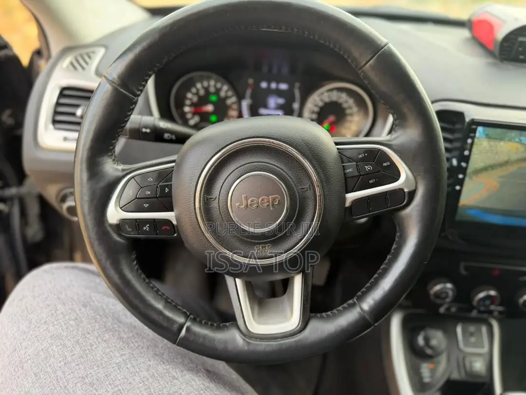 Jeep Boussole 2018 Gris