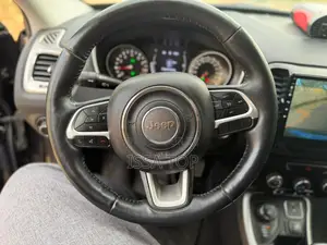 Jeep Boussole 2018 Gris