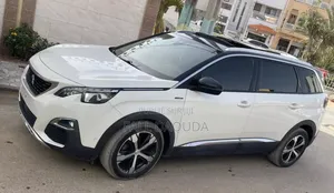 Peugeot 5008 2018 Blanc
